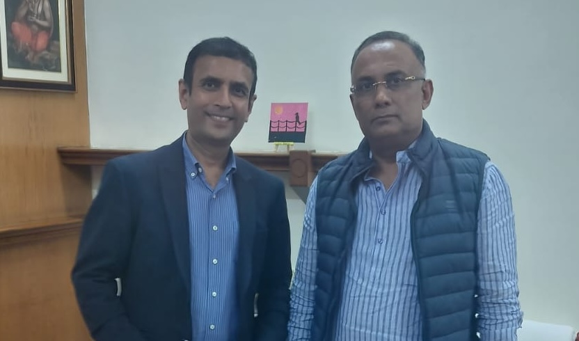 Health Minister Dinesh Gundu Rao Endorses Efforts to Expand Healthcare Access